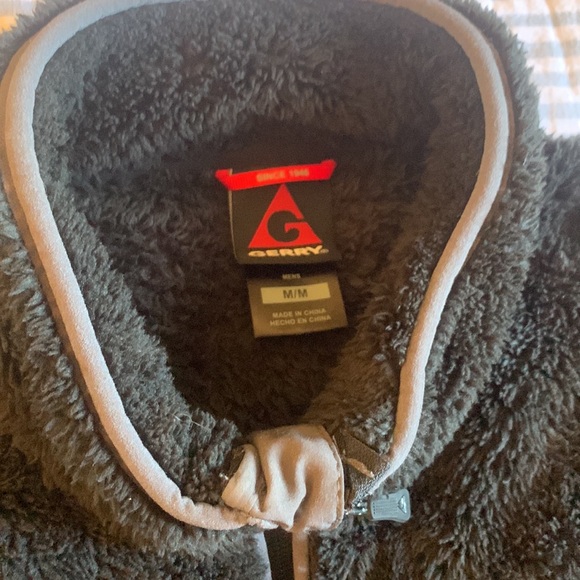 Gerry black fluffy fleece pullover jacket - Picture 3 of 6